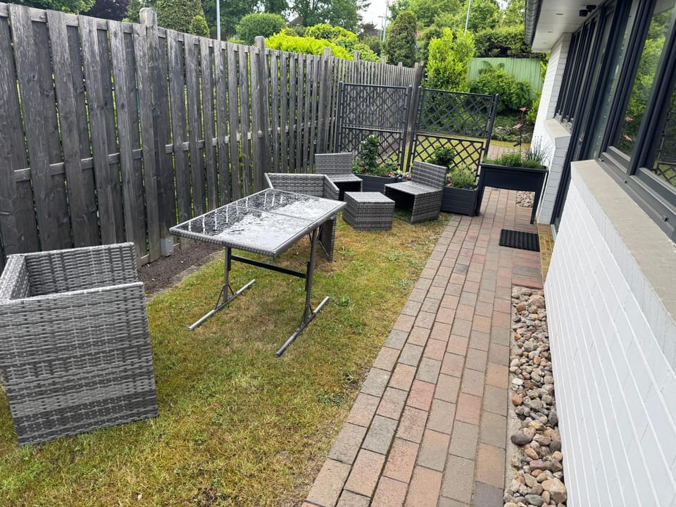 Garden, Balcony/Terrace