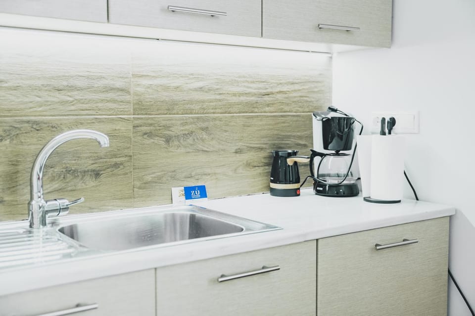 Coffee/tea facilities, Kitchen or kitchenette