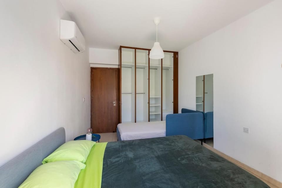 Center, Walking to the Beach Apartment in Larnaca