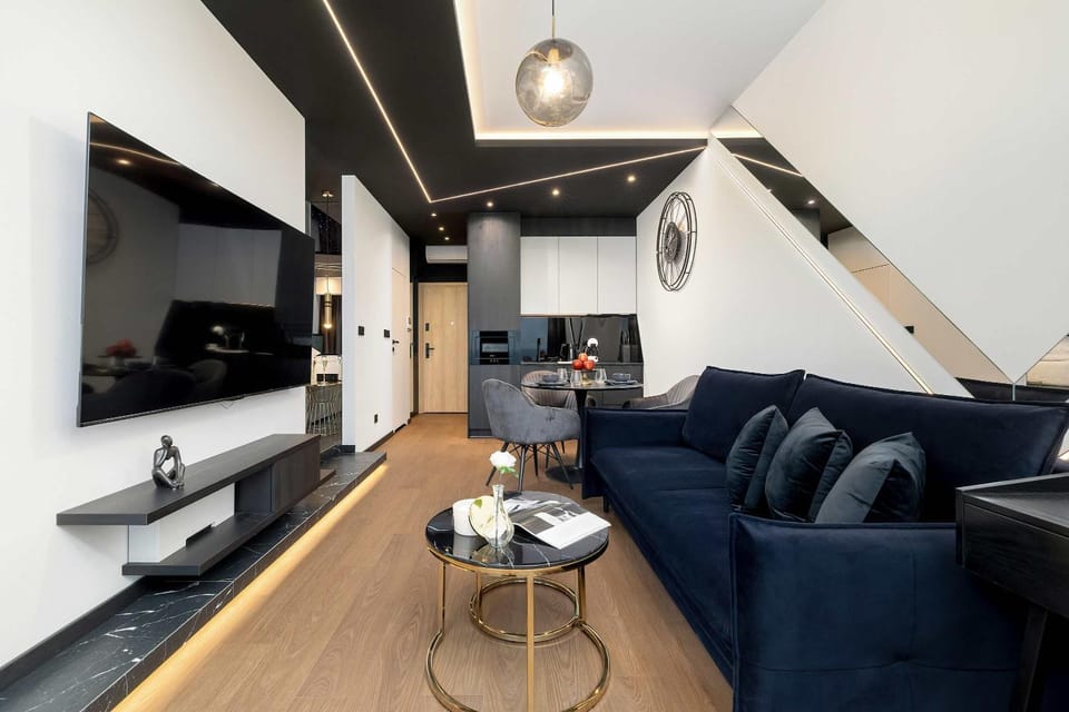 TV and multimedia, Living room, Seating area, Evening entertainment
