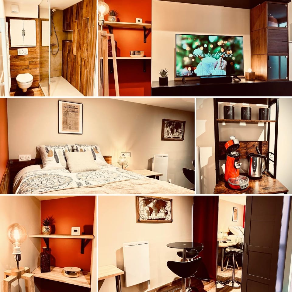 Bed, TV and multimedia, Photo of the whole room, Bedroom