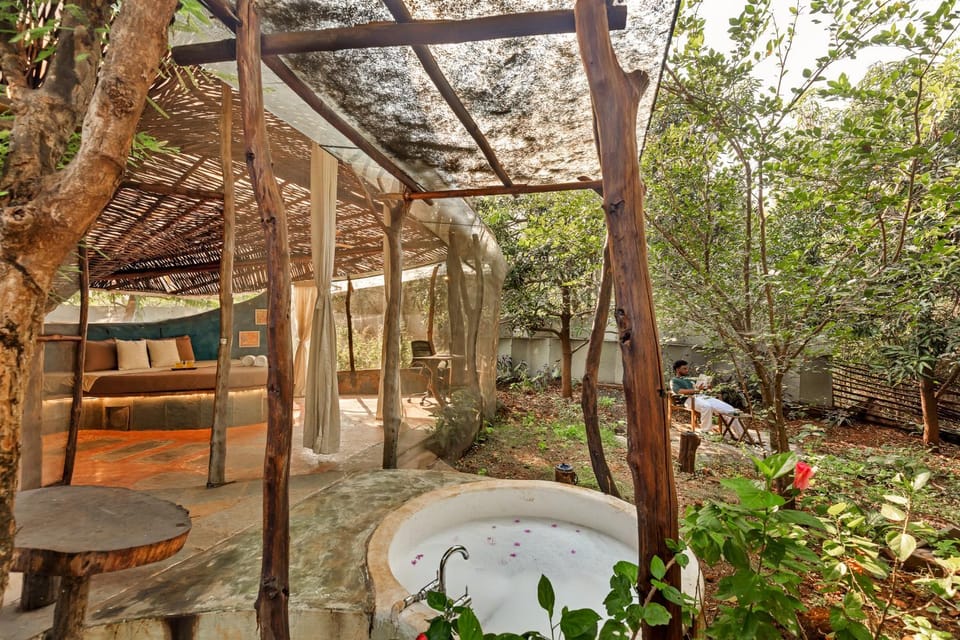 Patio, Spring, Day, Garden, Garden view, Bath