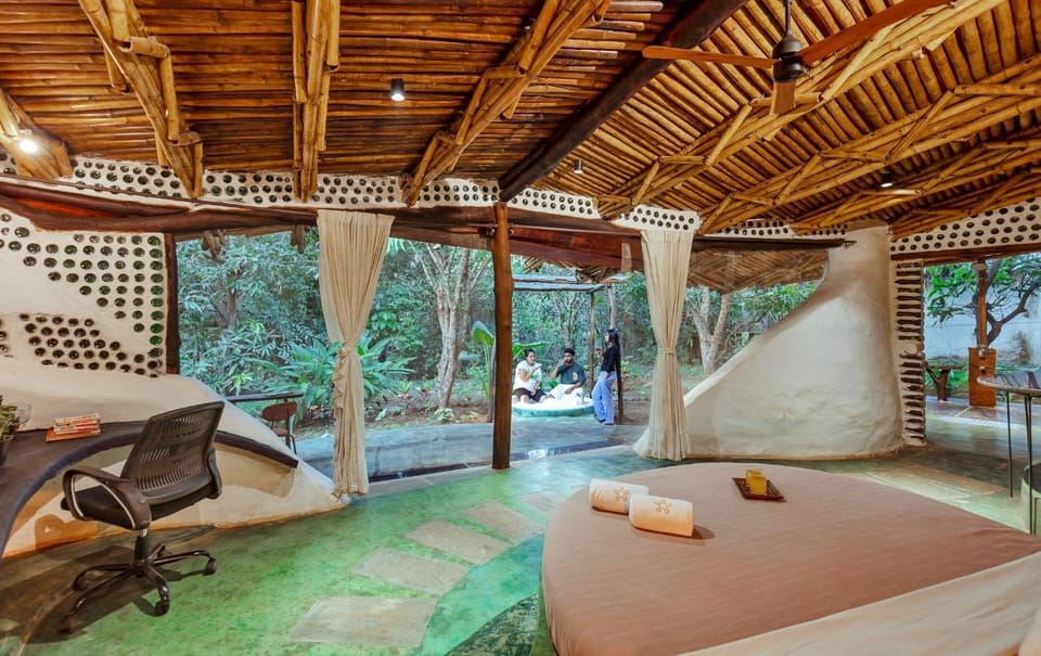 Patio, Bed, Seating area, Bedroom, air conditioner