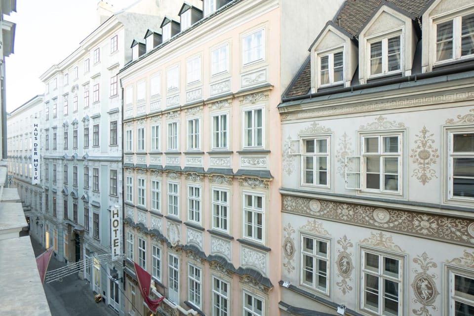 Property building, Day, City view