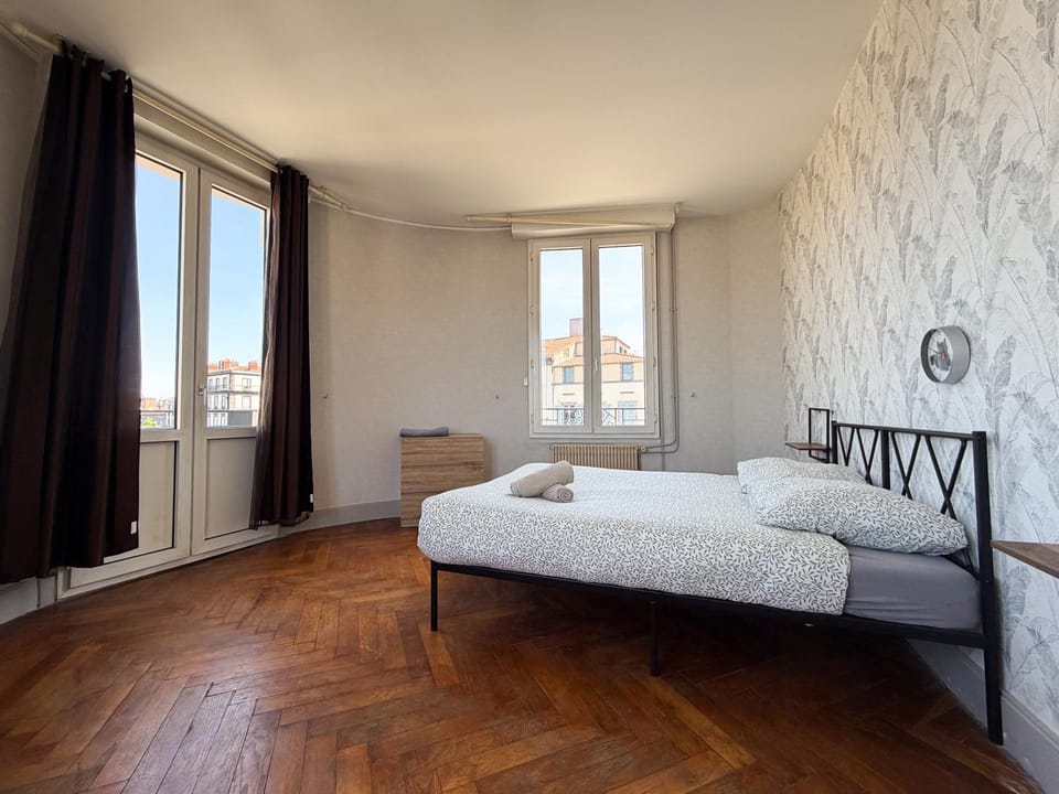 Grand appartement centre ville Apartment in Clermont-Ferrand