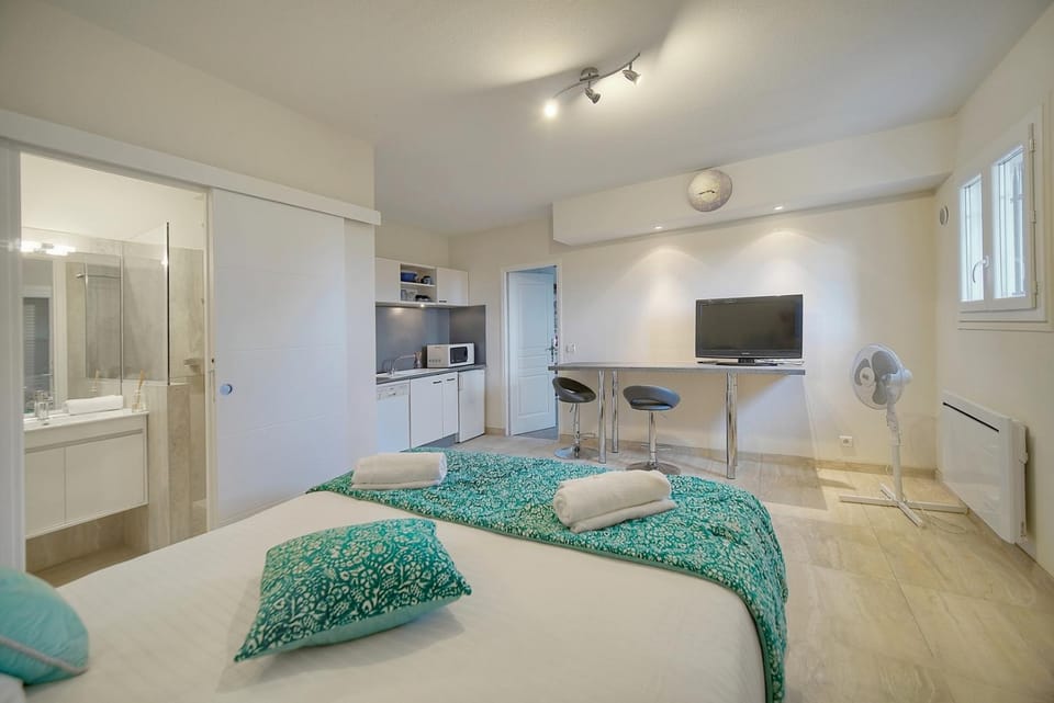 Upstays Sea View Pool 200m² Villa Villa in Mougins