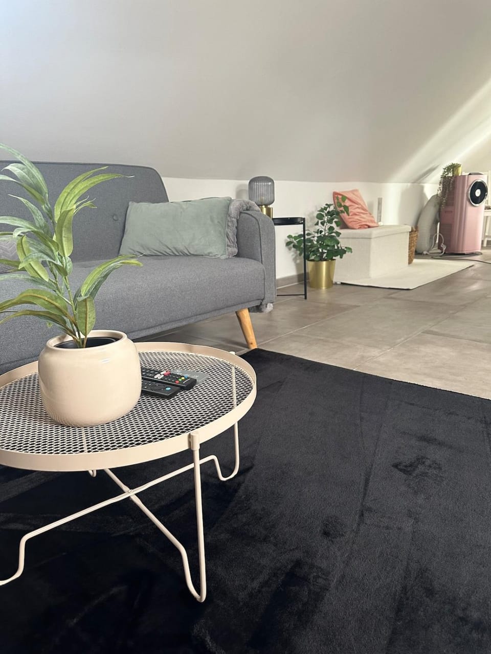 Living room, Seating area