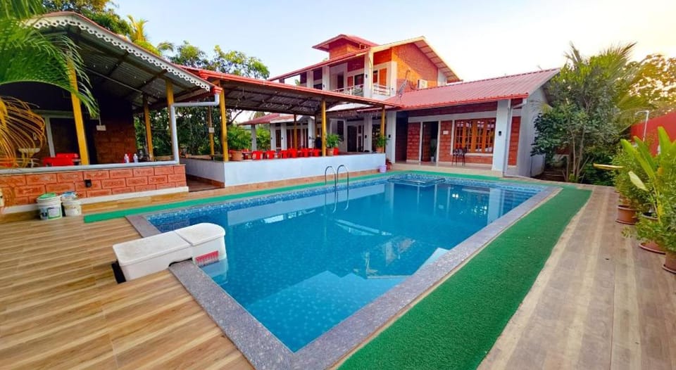 Nature's Paradise Villa in Maharashtra