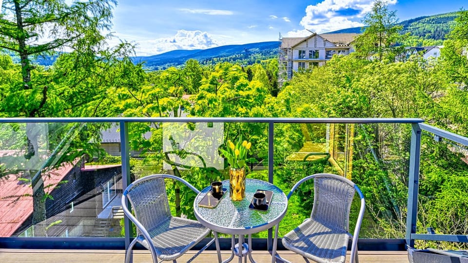 Spring, Day, Natural landscape, View (from property/room), Balcony/Terrace, Mountain view