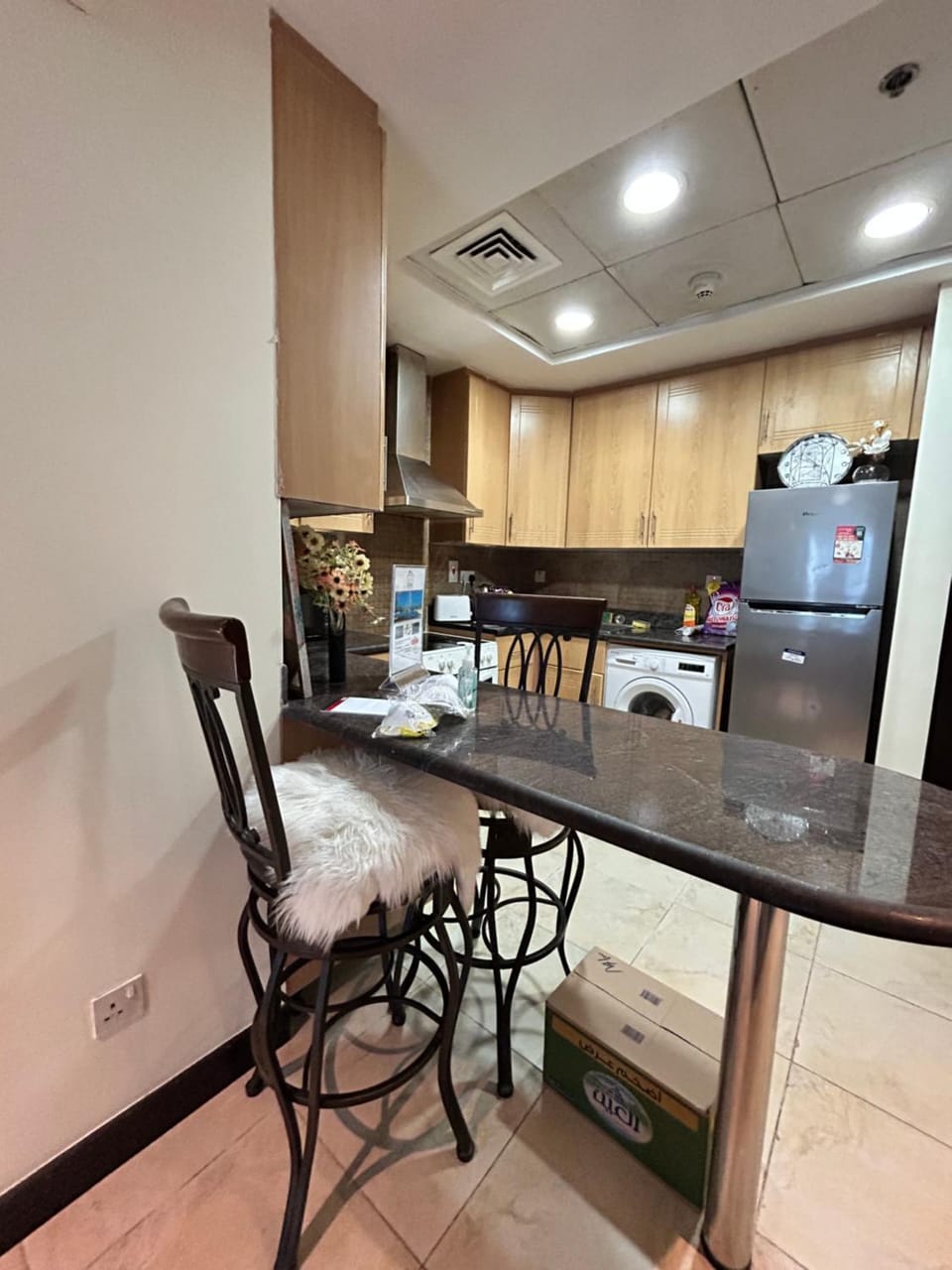 Kitchen or kitchenette, Dining area, oven, stove