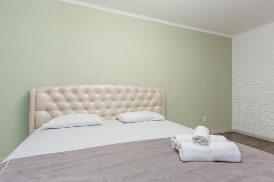 Двух комнатная квартира в центре Алматы кв 37 Apartment in Almaty