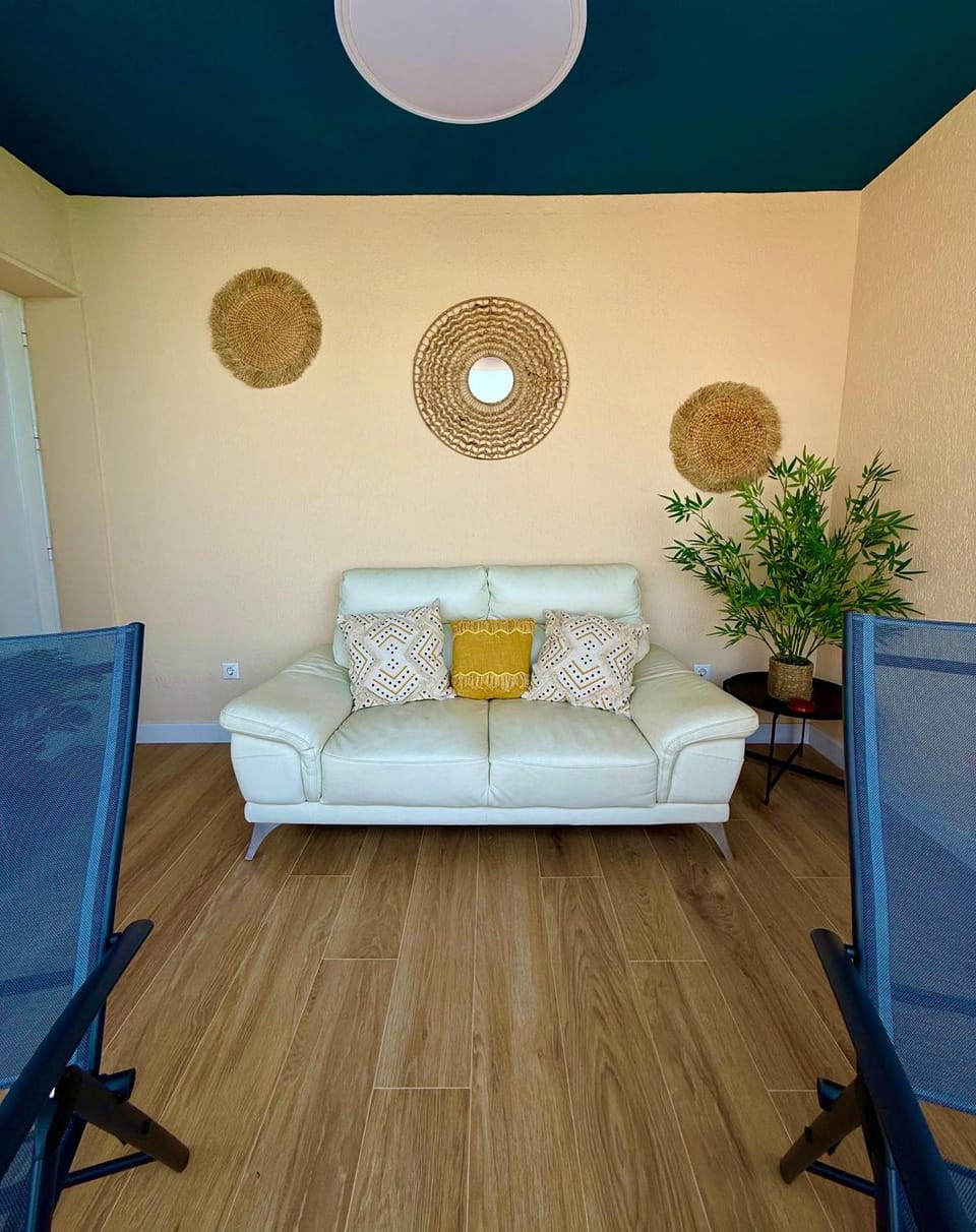 Balcony/Terrace, Balcony/Terrace