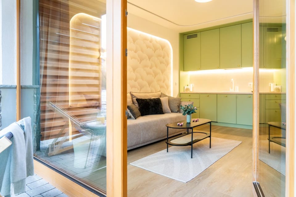 Balcony/Terrace, Living room