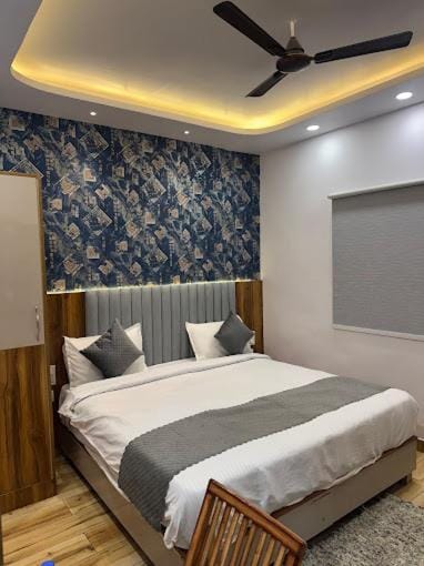 Hotel Strawberry Hotel in Chandigarh