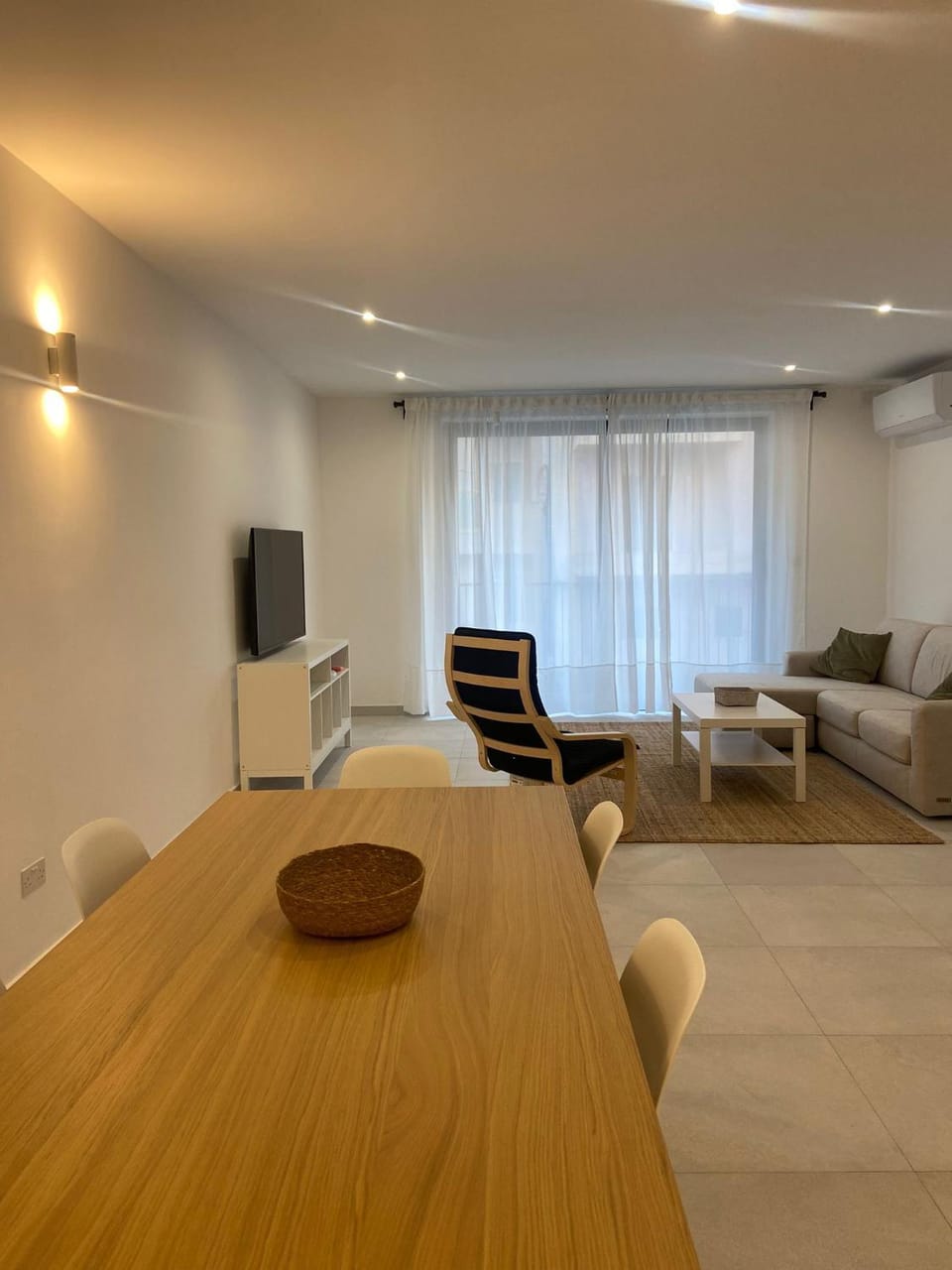 TV and multimedia, Living room, Seating area