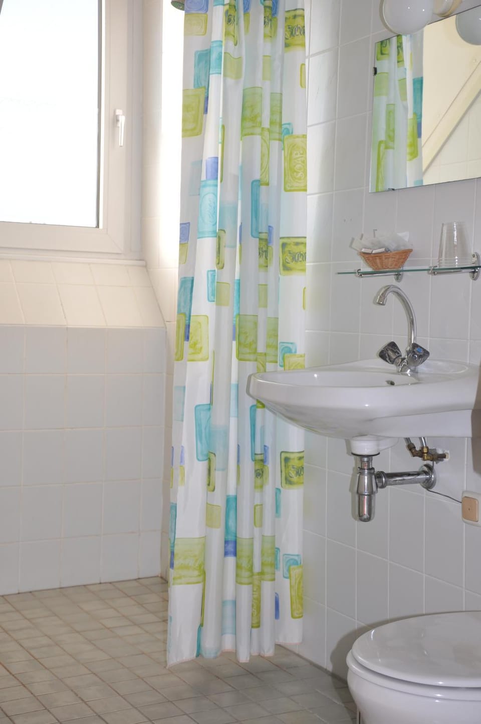Bathroom, Decorative detail