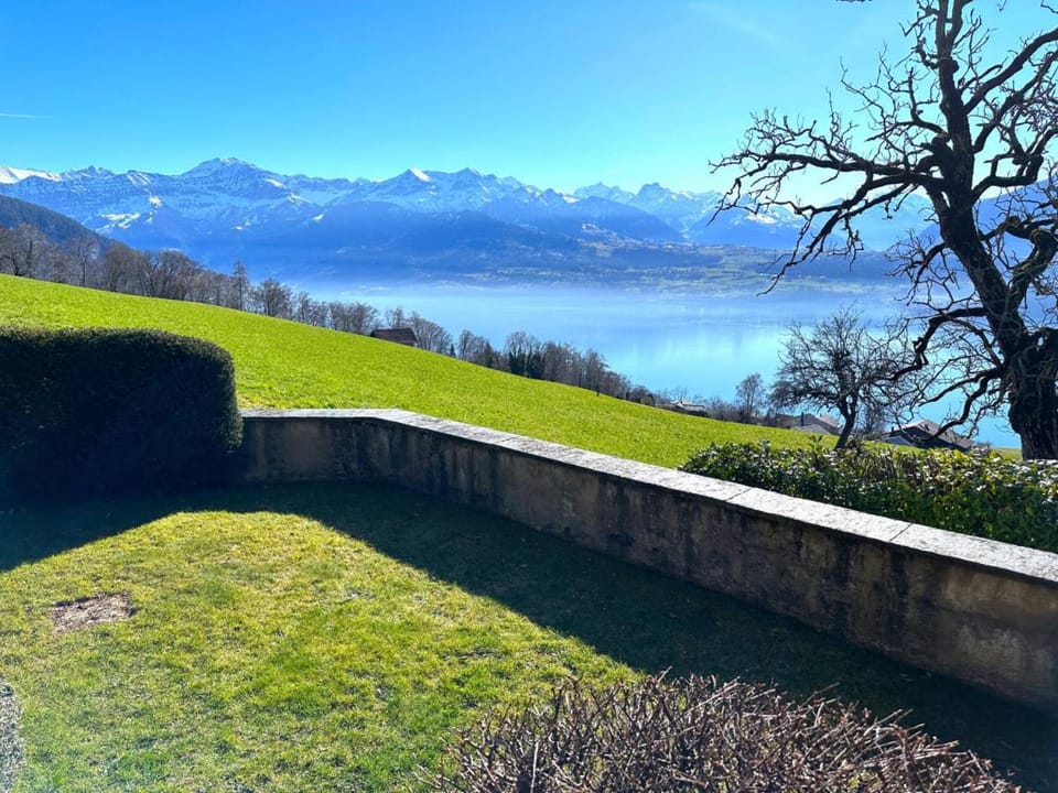 Lake Thun Alps Scenic Views and Concierge by SwissHut Chalet in Canton of Bern (Region)