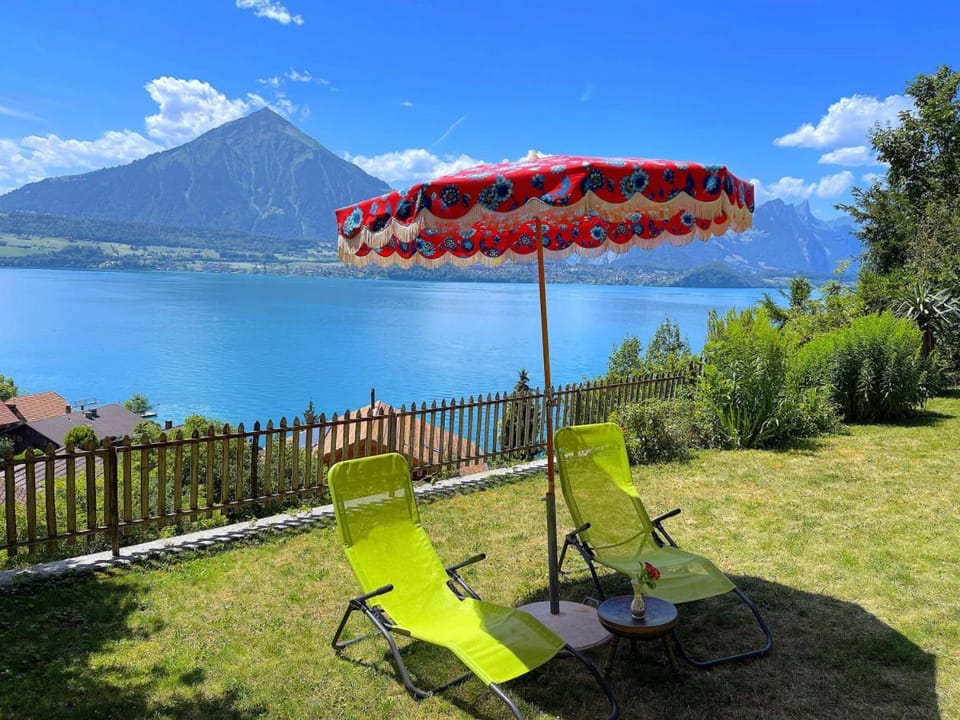 Lake Thun Alps Scenic Views and Concierge by SwissHut Chalet in Canton of Bern (Region)