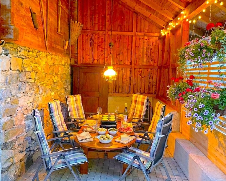 Lake Thun Alps Scenic Views and Concierge by SwissHut Chalet in Canton of Bern (Region)