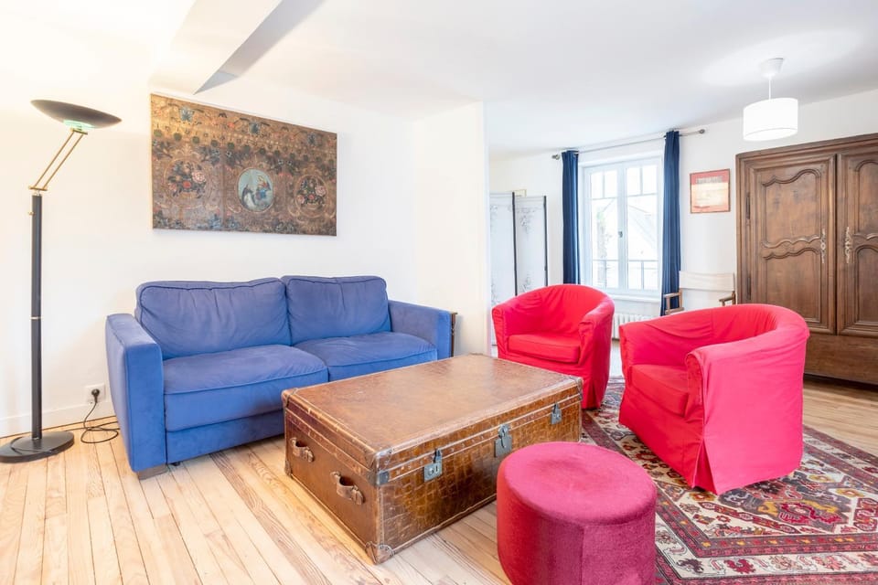 Property building, Living room