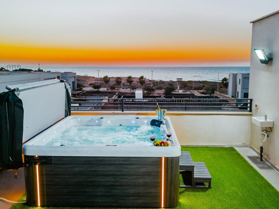 Hot Tub, View (from property/room)
