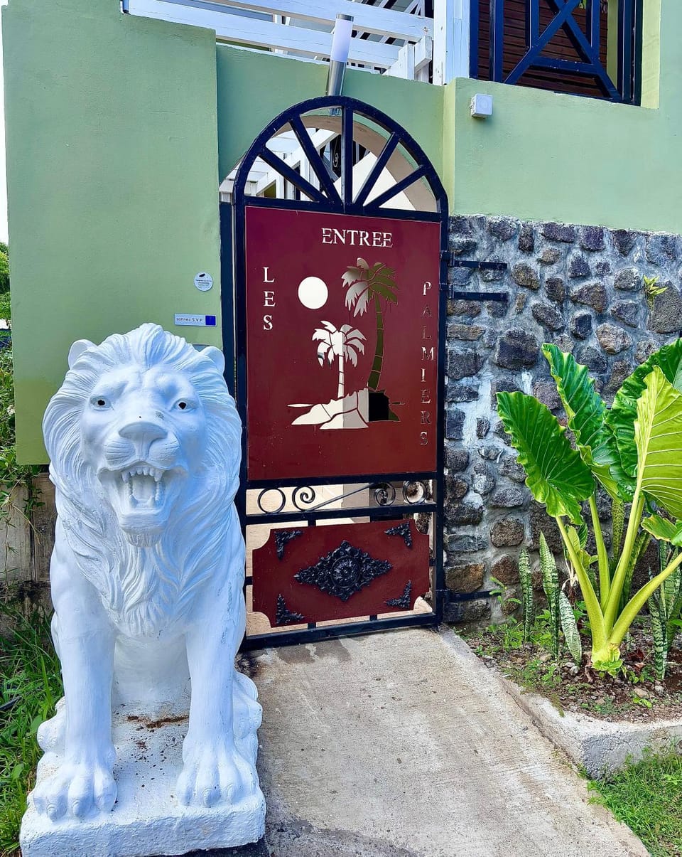 Les palmiers sainte-rose restaurant et chambres Hotel in Réunion