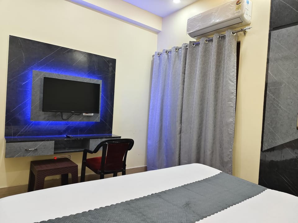 TV and multimedia, Bedroom, air conditioner