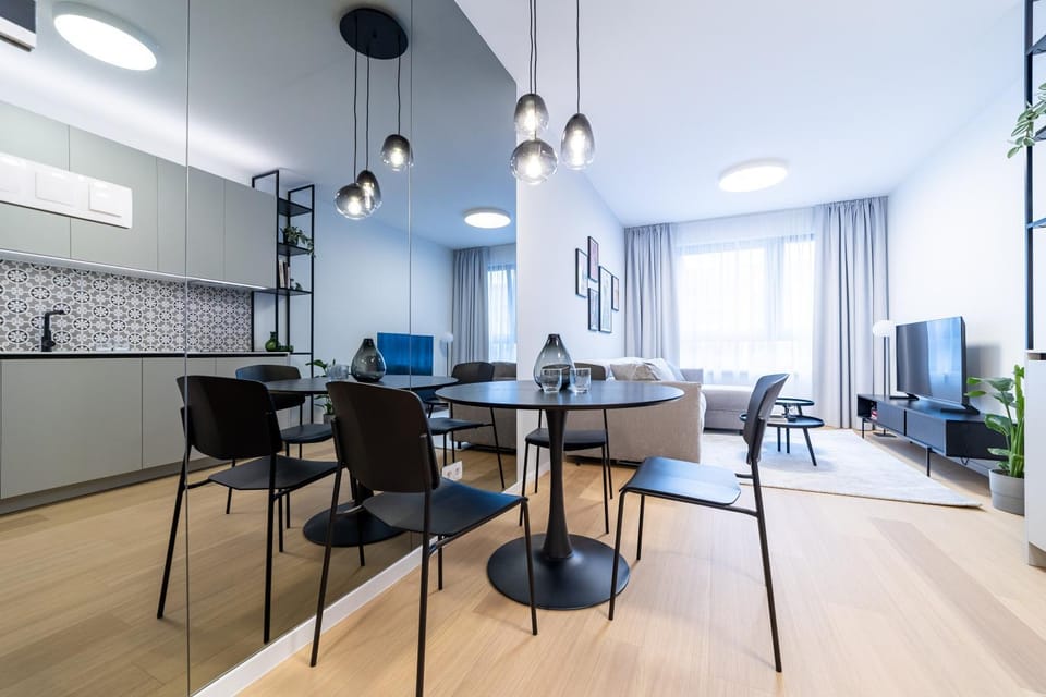 Kitchen or kitchenette, Living room, Seating area, Dining area