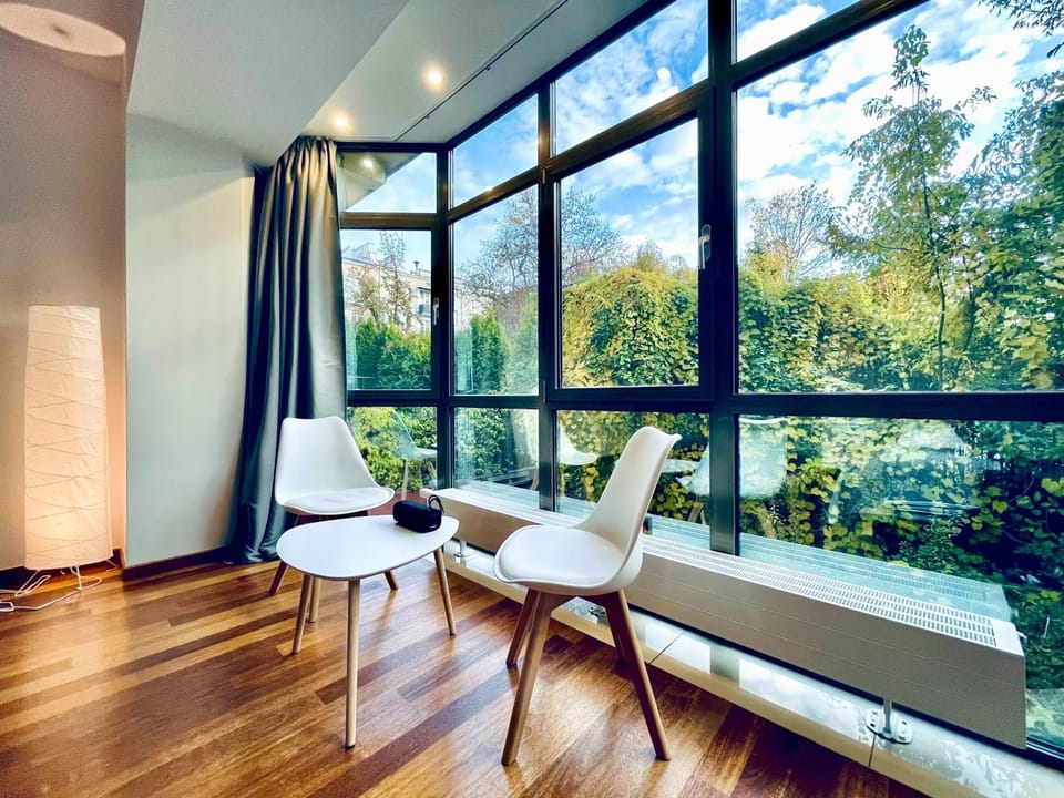 View (from property/room), Living room, Seating area