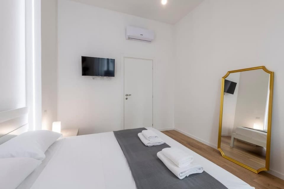 PREALPI1-Design Apt With Two Double Bedrooms House in Milan