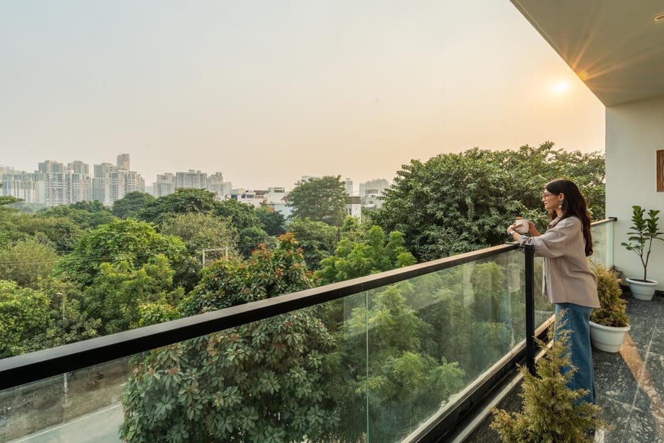 Day, People, Natural landscape, View (from property/room), Balcony/Terrace