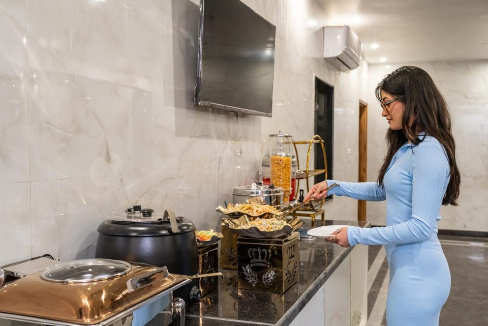 Restaurant/places to eat, Food and drinks, Food, Area and facilities, Breakfast, Continental breakfast, Buffet breakfast, Asian breakfast, Italian breakfast, American breakfast