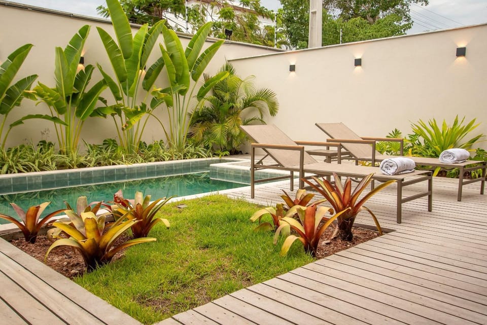 Patio, Spring, Garden, Garden view, Pool view, Swimming pool, Swimming pool, sunbed