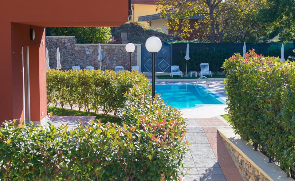 Garden, Swimming pool