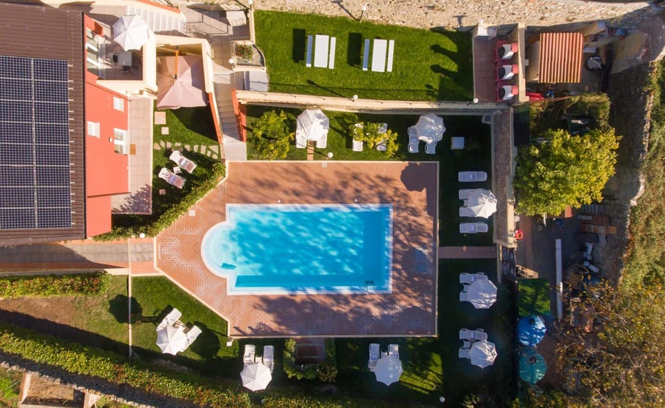 Property building, Day, Swimming pool, Swimming pool, Open Air Bath