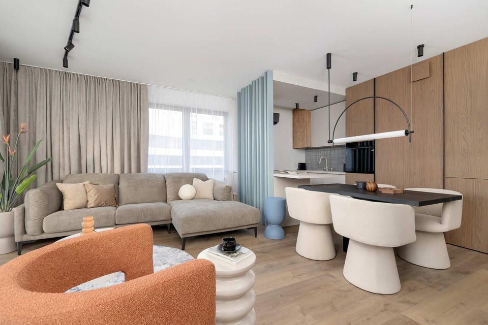 Kitchen or kitchenette, Living room, Seating area