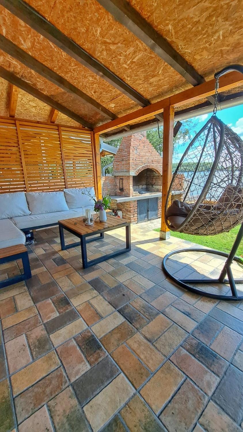 Kucica na Dunavu House in Vojvodina