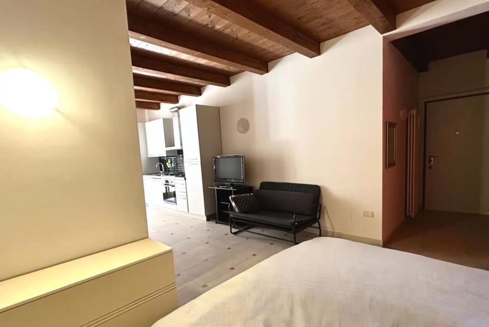 Sirolo, nuovo monolocale nel cuore del paese -S117 Apartment in Sirolo