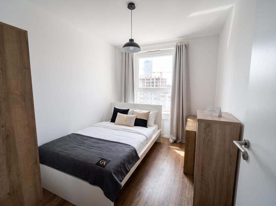 Bed, Photo of the whole room, Bedroom, wardrobe