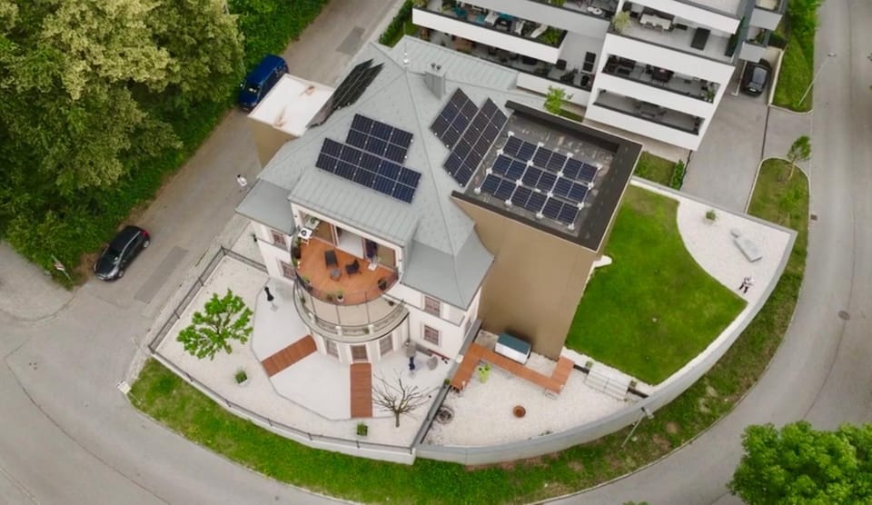 Property building, Day, Neighbourhood, Natural landscape, Bird's eye view, Street view, Location