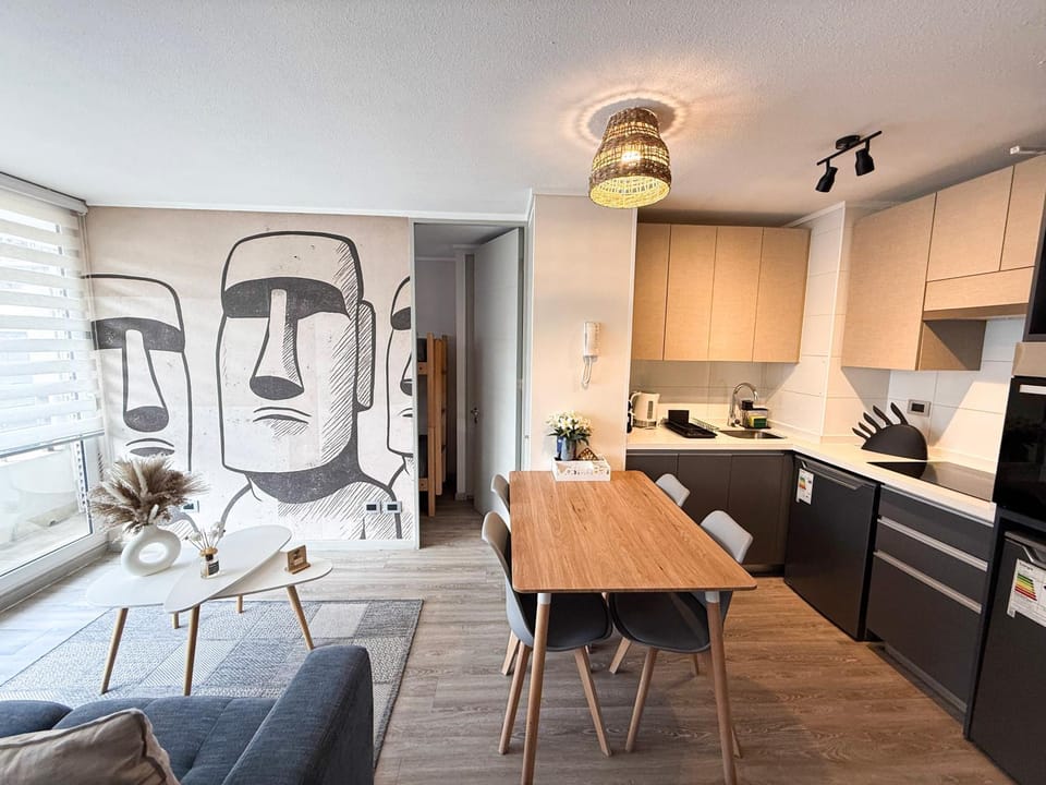 Kitchen or kitchenette, Living room