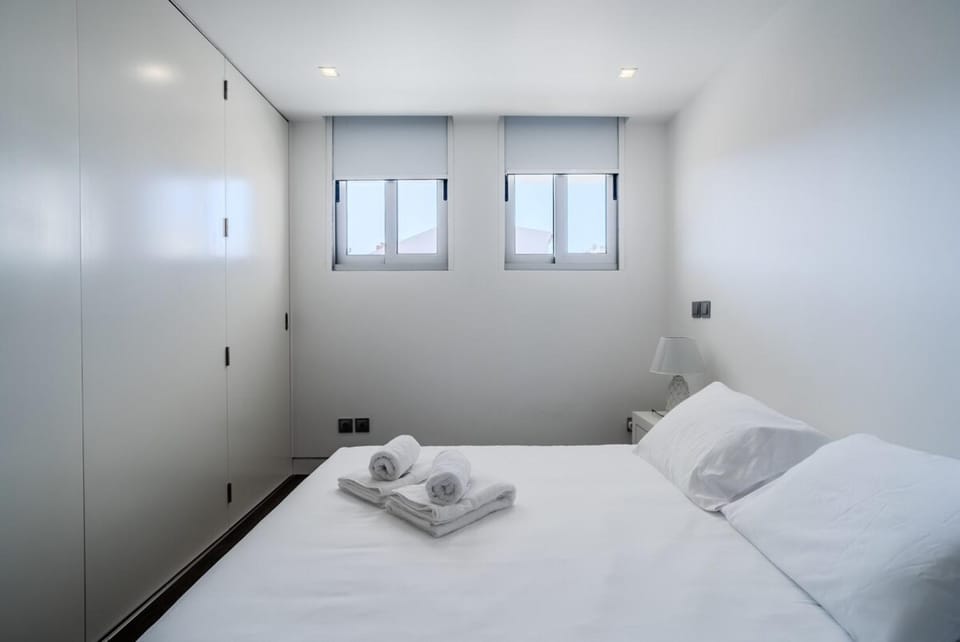 H2O Apartment - Rooftop with pool in Santa Cruz Apartment in Lisbon District