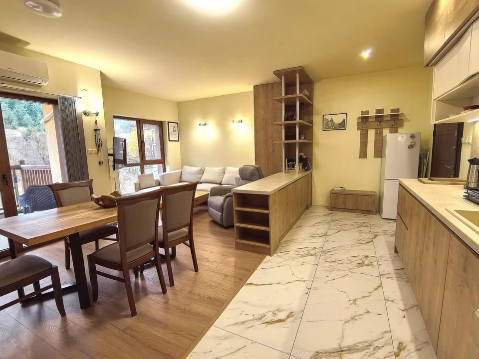 Woodsy views 1 bedroom apartment Apartment in Bansko