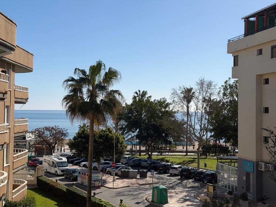 Sea view, Location