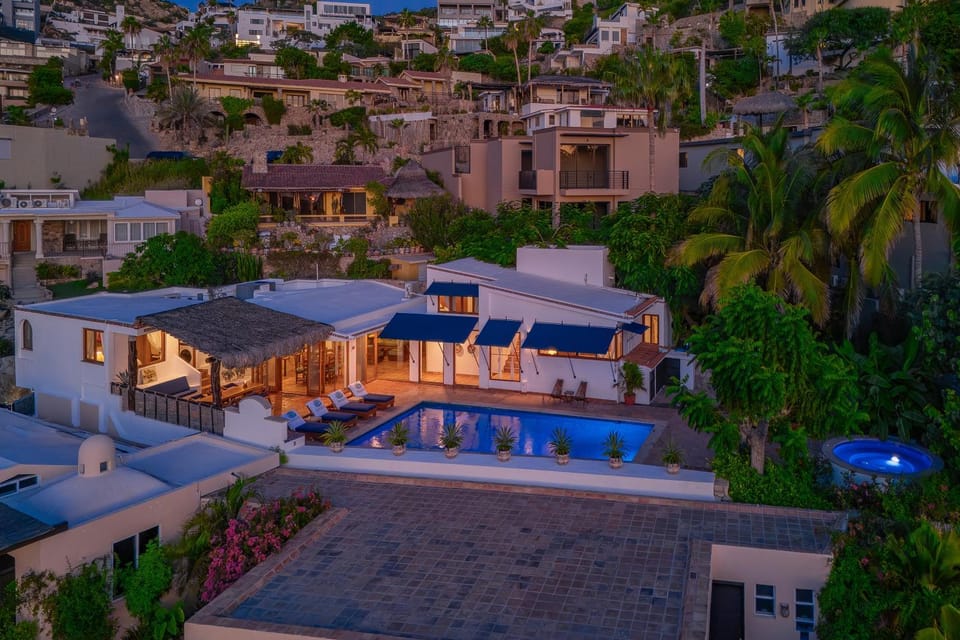 La Casa de La Familia Decker by Cabo Villas Villa in Cabo San Lucas