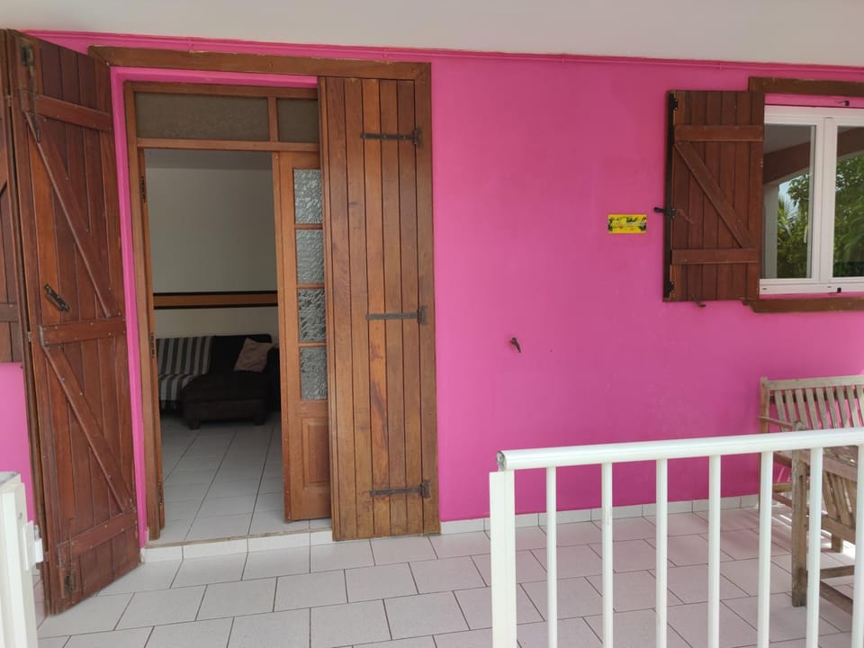 Apartment Moulins Apartment in Grande-Terre, Guadeloupe