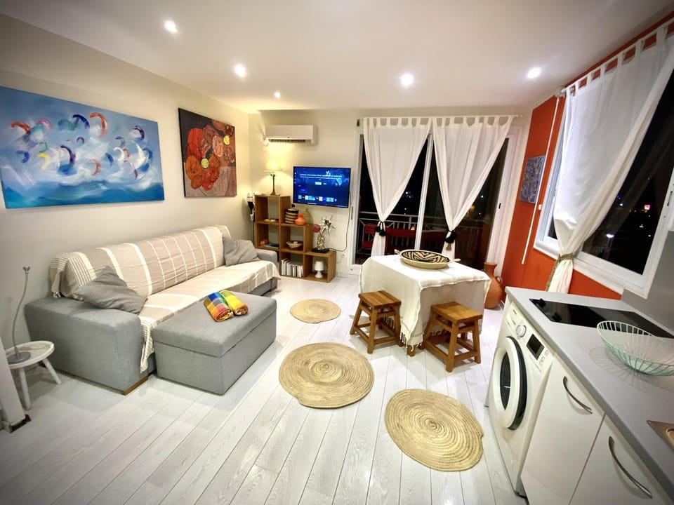 Le Flamboyant Port Marina Apartment in Grande-Terre, Guadeloupe