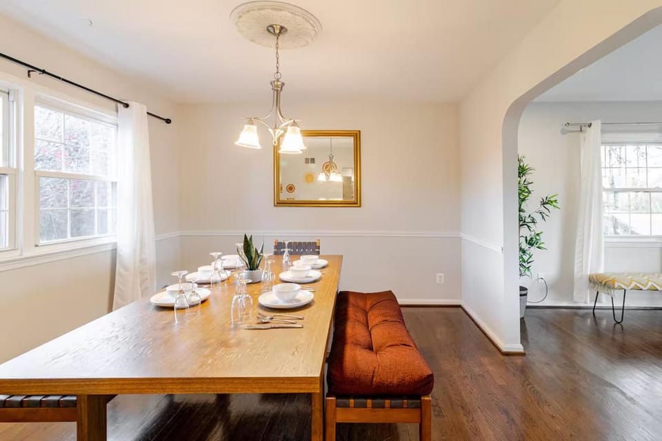 6 Bed room Home Nat'l Hrbr DC Villa in Oxon Hill