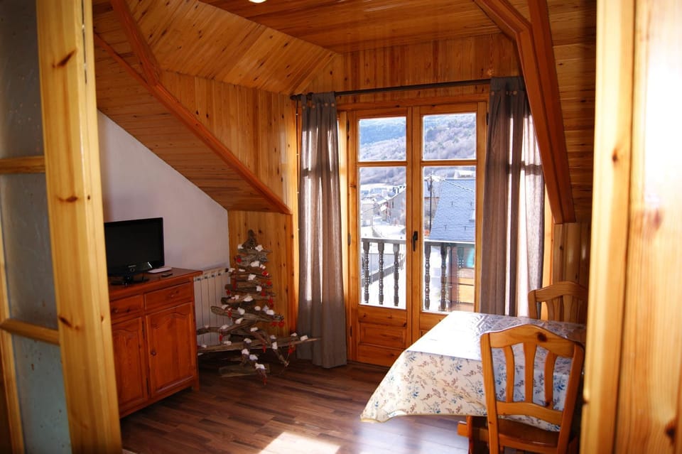 Apartaments Pont Romànic Apartment in Espot