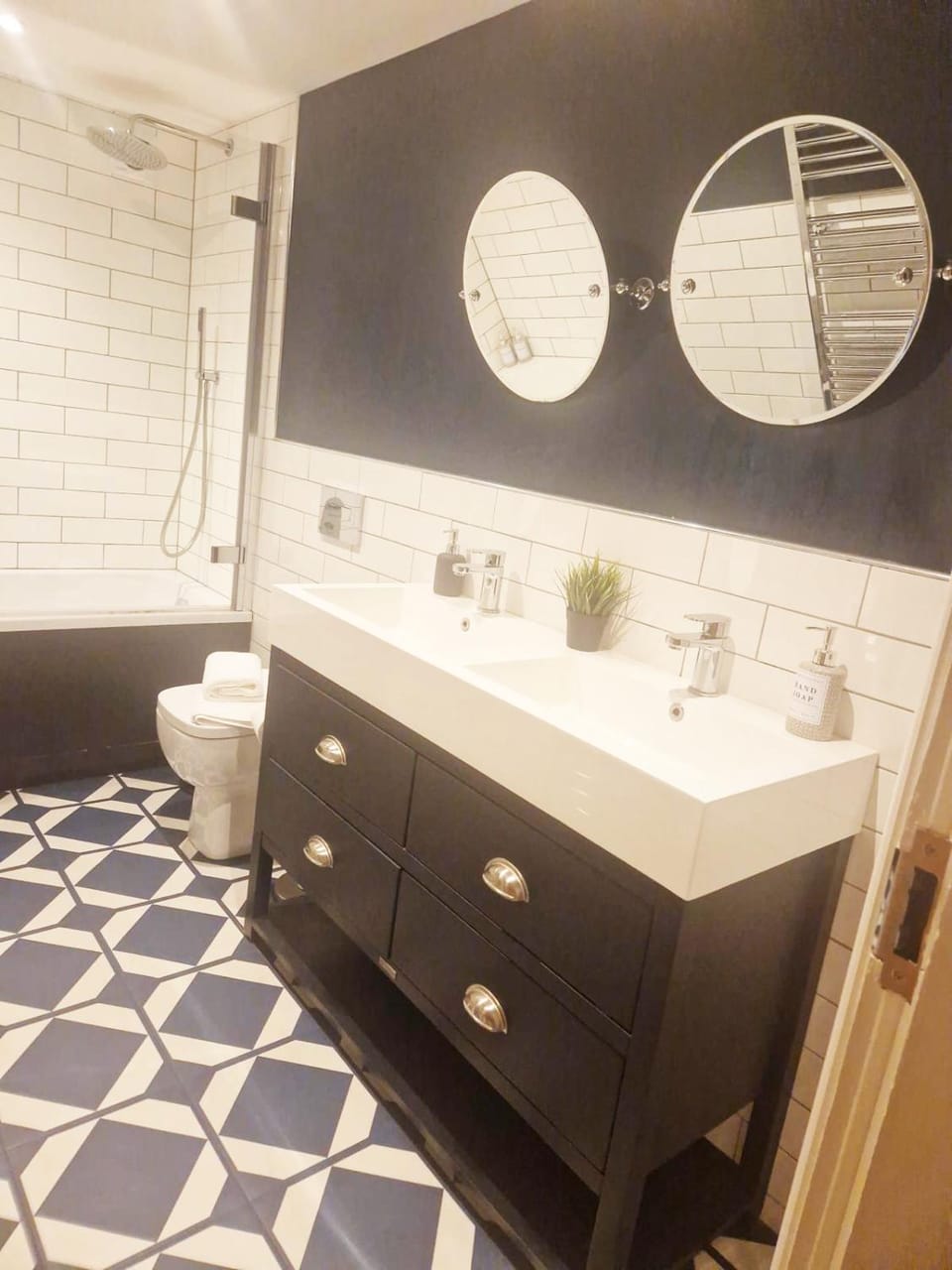 Toilet, Bathroom, Bath